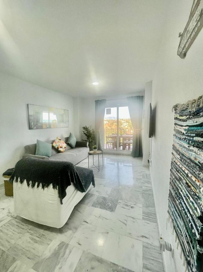 Two Bed, Two Bath Apartment With Sea Views - Angel De Miraflores Málaga Buitenkant foto